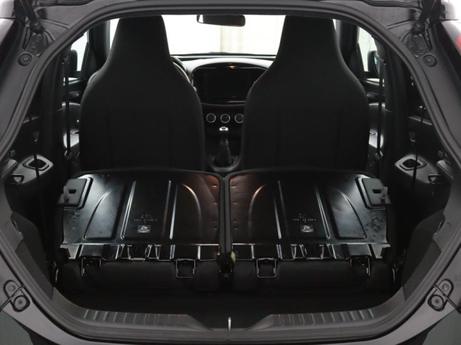 Toyota Aygo X - 1.0 VVT-i MT Play