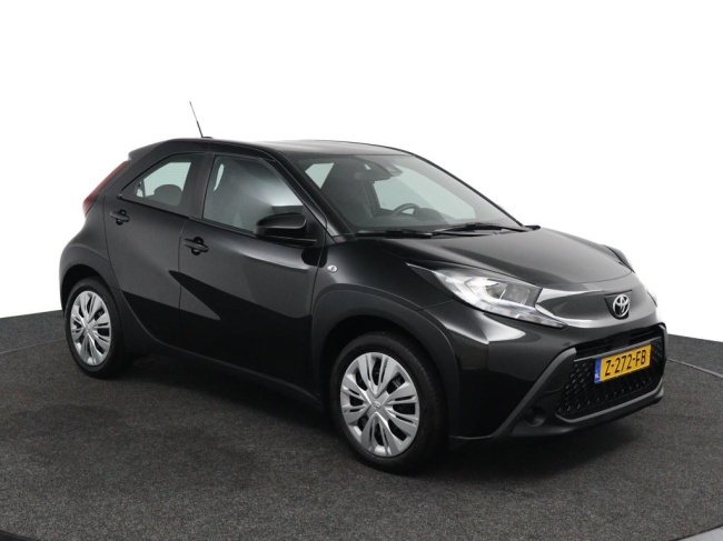 Toyota Aygo X - 1.0 VVT-i MT Play