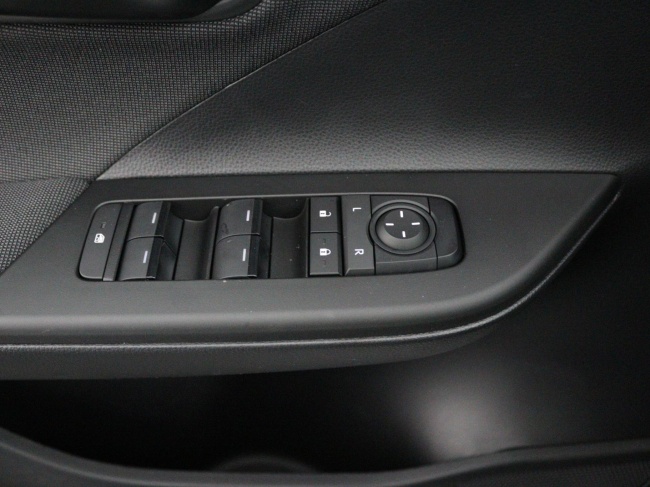 Toyota C-HR - 1.8 Hybrid 140 Active