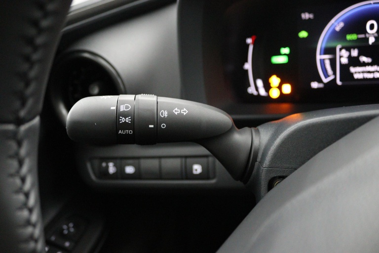 Toyota C-HR - 1.8 Hybrid 140 Active 26