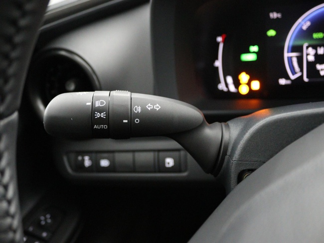 Toyota C-HR - 1.8 Hybrid 140 Active