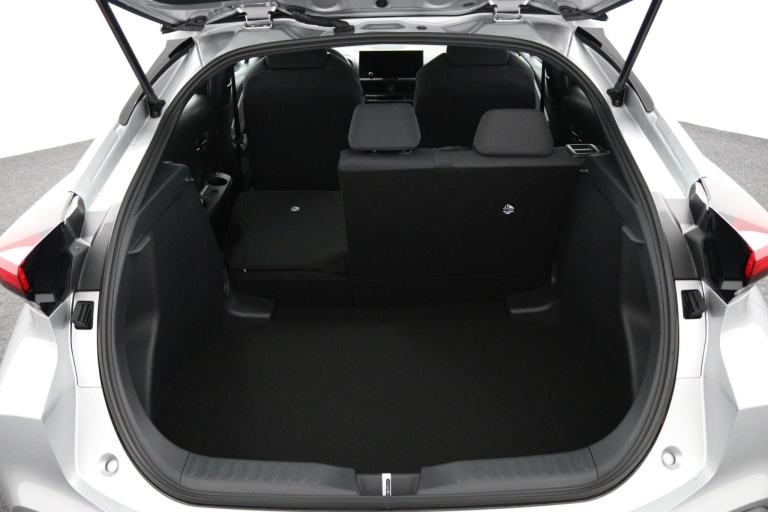 Toyota C-HR - 1.8 Hybrid 140 Active 36