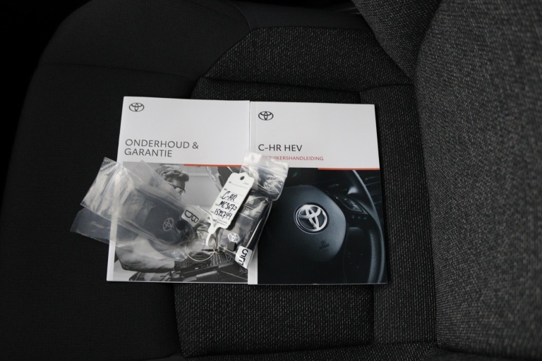 Toyota C-HR - 1.8 Hybrid 140 Active 9