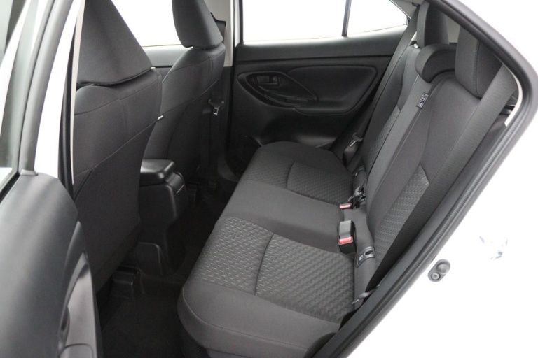Toyota Yaris Cross - 1.5 Hybrid 115 Active 16