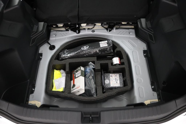 Toyota Yaris Cross - 1.5 Hybrid 115 Active 30