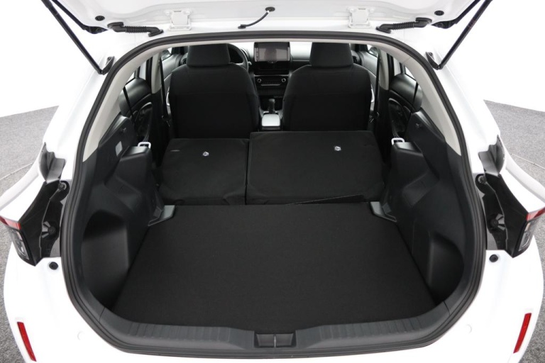 Toyota Yaris Cross - 1.5 Hybrid 115 Active 36