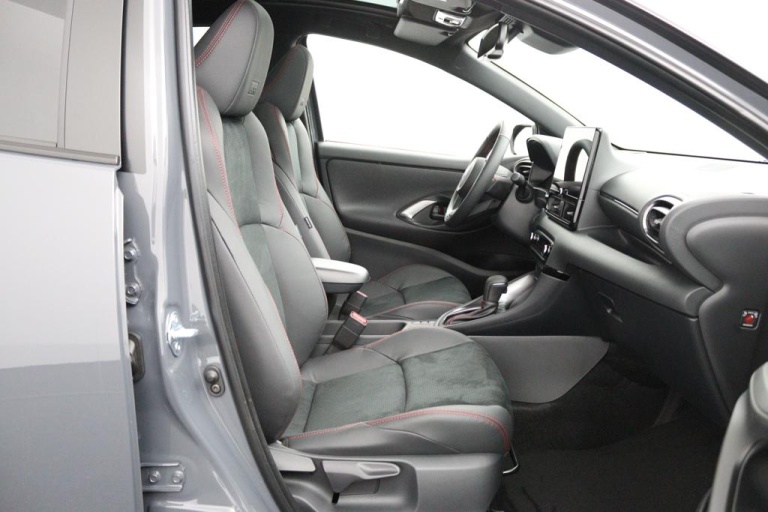 Toyota Yaris - 1.5 Hybrid 130 GR Sport 19