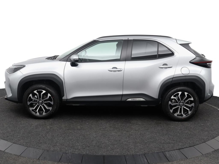 Toyota Yaris Cross - 1.5 Hybrid 115 First Edition 3