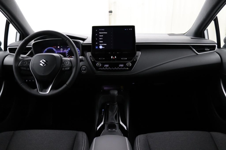 Suzuki Swace - 1.8 Hybrid Style Facelift 10