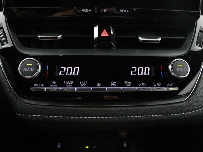 Suzuki Swace - 1.8 Hybrid Style Facelift