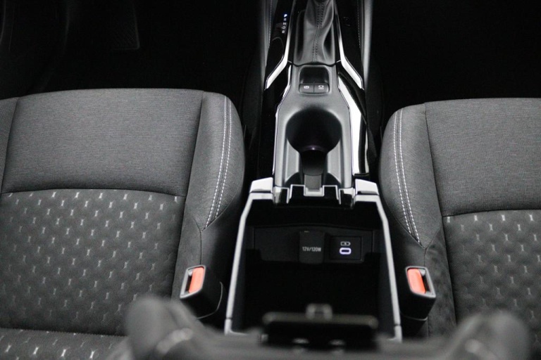 Suzuki Swace - 1.8 Hybrid Style Facelift 24