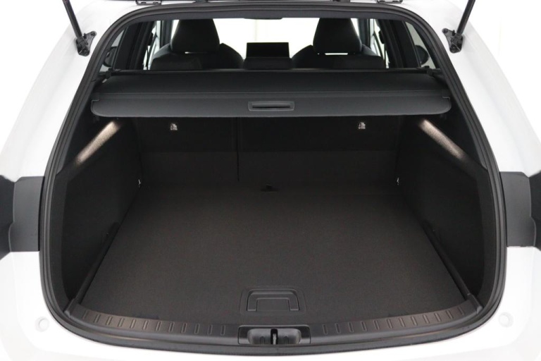 Suzuki Swace - 1.8 Hybrid Style Facelift 27