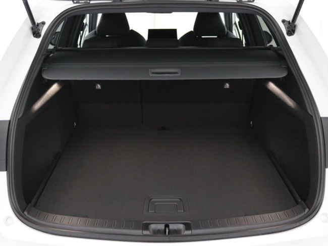 Suzuki Swace - 1.8 Hybrid Style Facelift