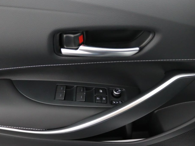 Suzuki Swace - 1.8 Hybrid Style Facelift