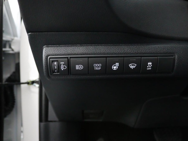 Suzuki Swace - 1.8 Hybrid Style Facelift