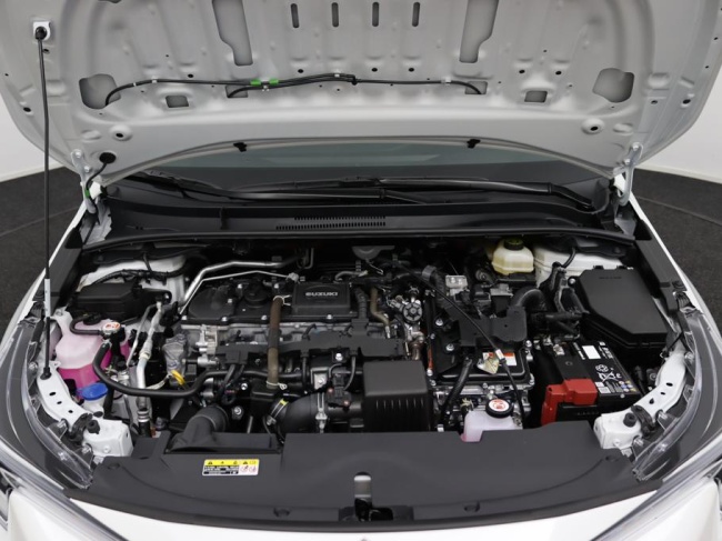 Suzuki Swace - 1.8 Hybrid Style Facelift