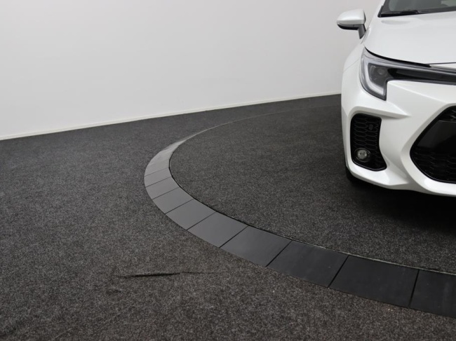 Suzuki Swace - 1.8 Hybrid Style Facelift