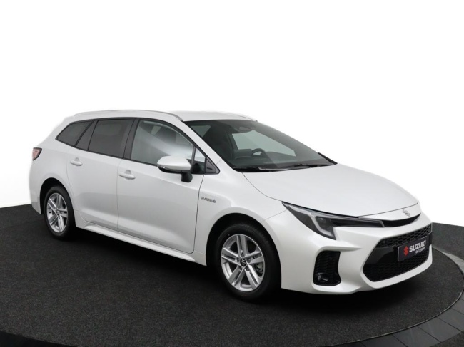 Suzuki Swace - 1.8 Hybrid Style Facelift