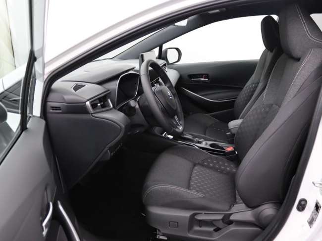 Suzuki Swace - 1.8 Hybrid Style Facelift