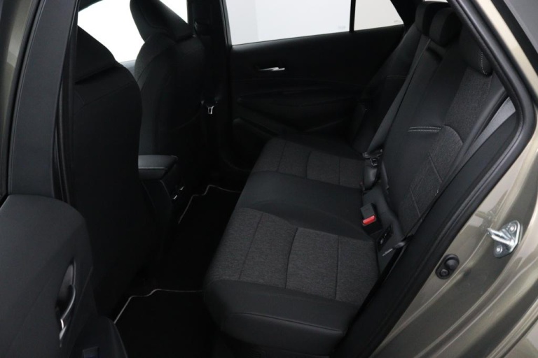 Toyota Corolla Touring Sports - Hybrid 140 Dynamic 12