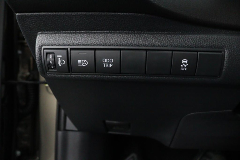 Toyota Corolla Touring Sports - Hybrid 140 Dynamic 27