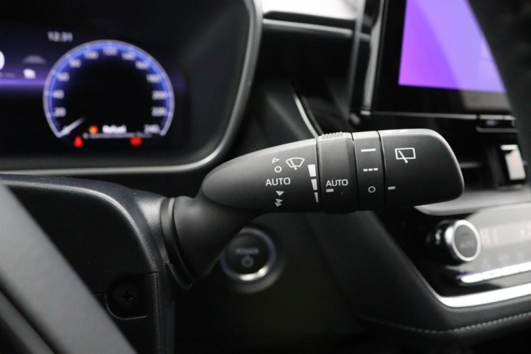 Toyota Corolla Touring Sports - Hybrid 140 Dynamic 29