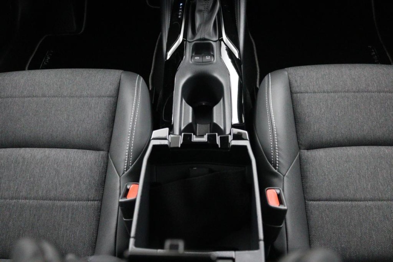 Toyota Corolla Touring Sports - Hybrid 140 Dynamic 37