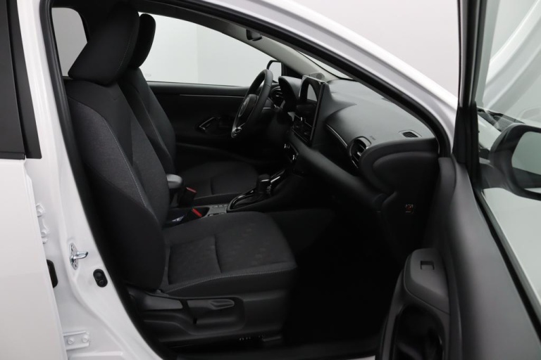 Toyota Yaris - 1.5 Hybrid 115 Dynamic 10