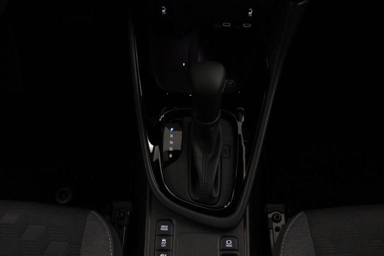 Toyota Yaris - 1.5 Hybrid 115 Dynamic 26
