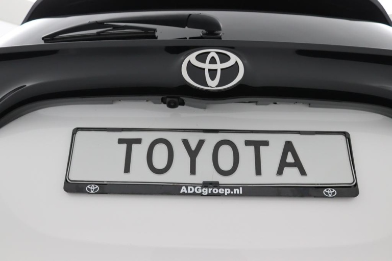 Toyota Yaris - 1.5 Hybrid 115 Dynamic 37