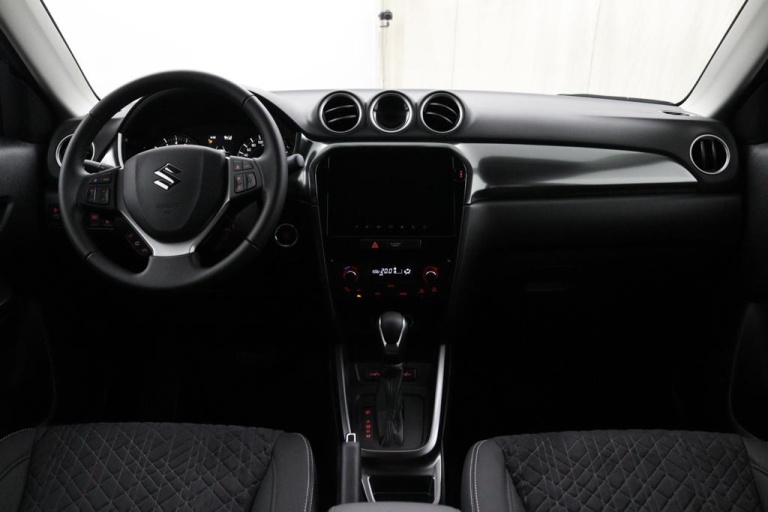 Suzuki Vitara - 1.5 Hybrid Style 11