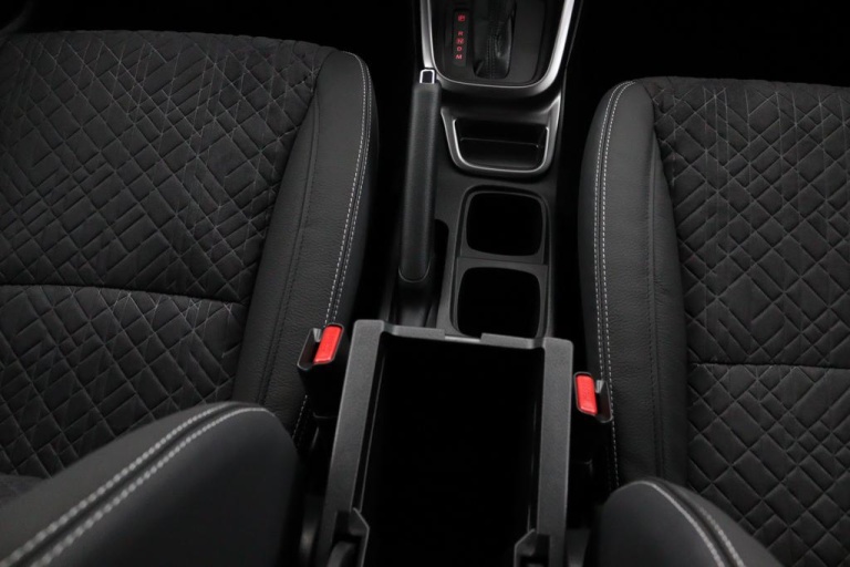Suzuki Vitara - 1.5 Hybrid Style 27