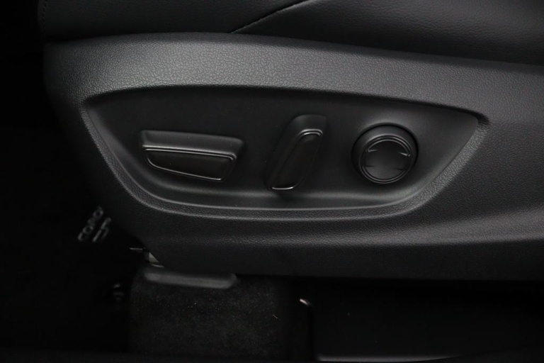 Toyota Corolla Cross - Hybrid 200 Executive 12