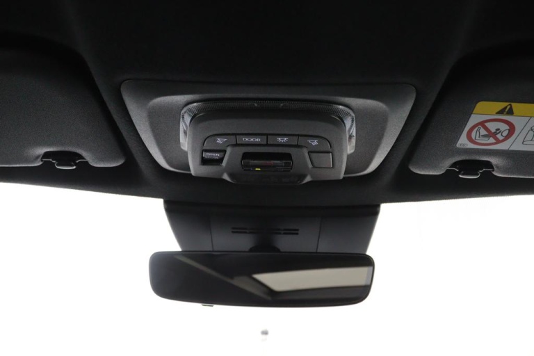 Toyota Corolla Cross - Hybrid 200 Executive 36