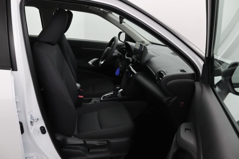 Toyota Yaris Cross - 1.5 Hybrid 115 Active 10