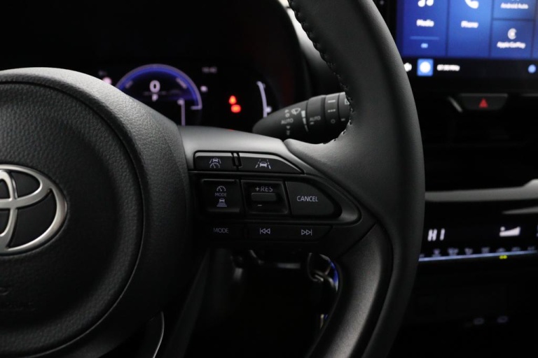 Toyota Yaris Cross - 1.5 Hybrid 115 Active 18