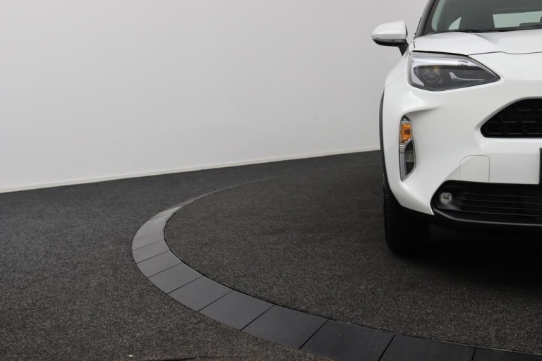Toyota Yaris Cross - 1.5 Hybrid 115 Active 32