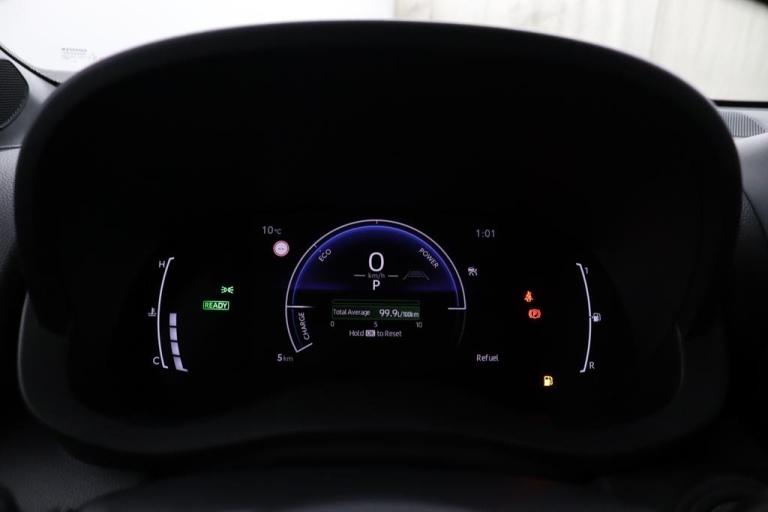 Toyota Yaris Cross - 1.5 Hybrid 115 First Edition 18