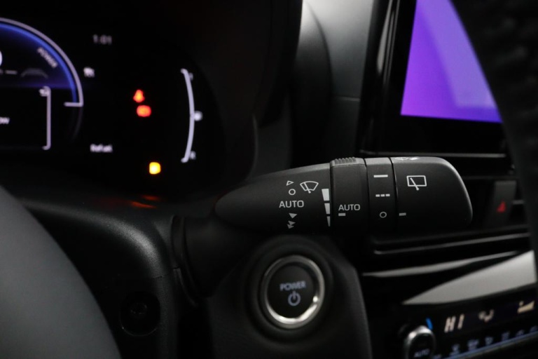 Toyota Yaris Cross - 1.5 Hybrid 115 First Edition 30