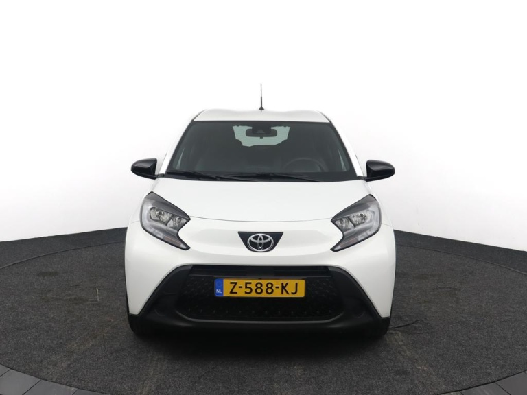 Toyota Aygo X - 1.0 VVT-i MT Play 16