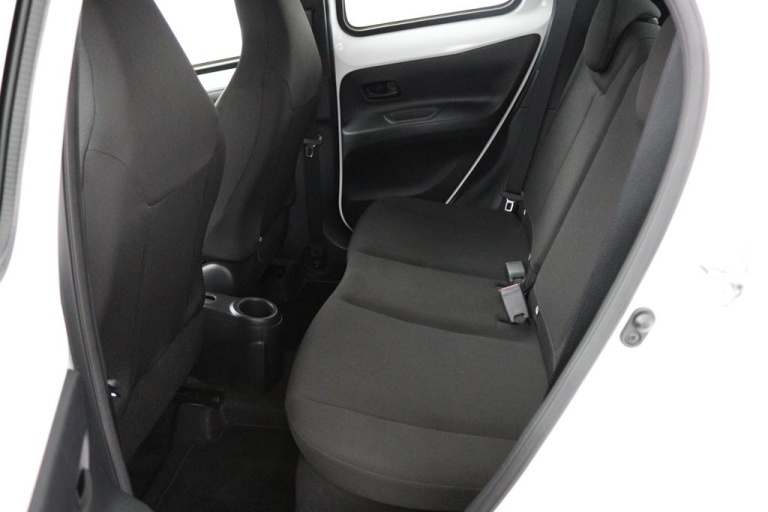 Toyota Aygo X - 1.0 VVT-i MT Play 18