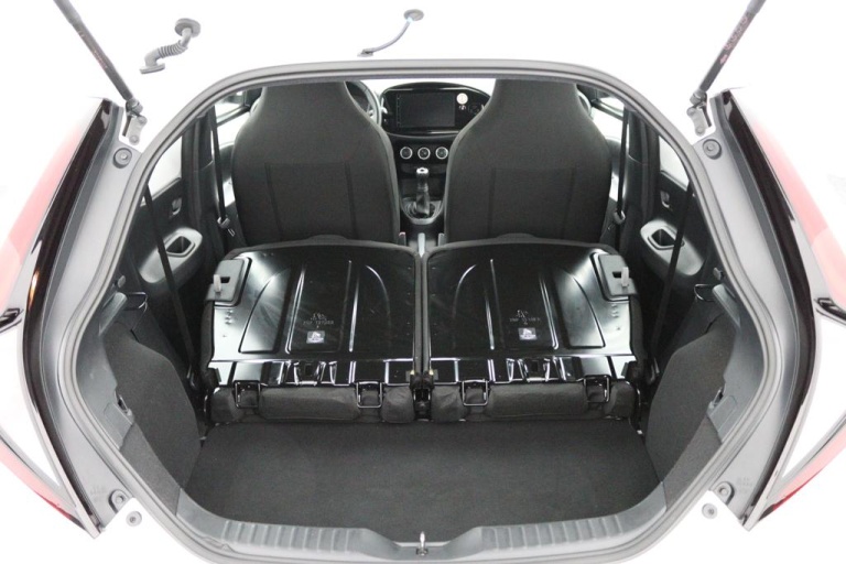 Toyota Aygo X - 1.0 VVT-i MT Play 25