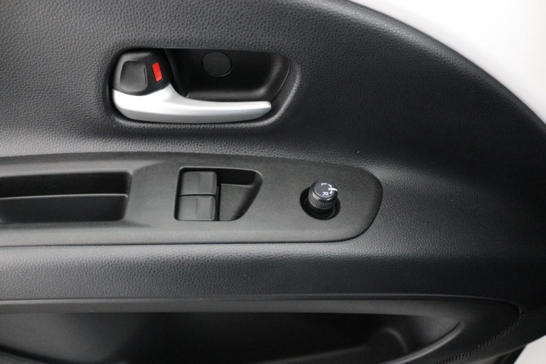 Toyota Aygo X - 1.0 VVT-i MT Play 27