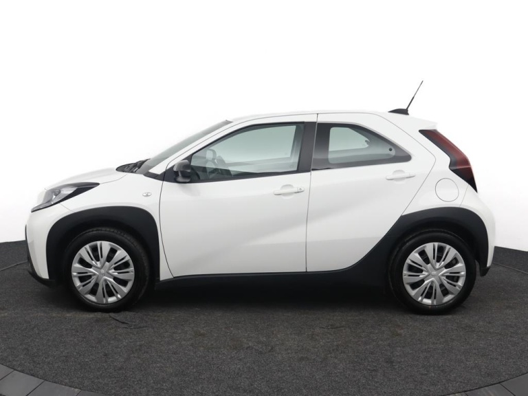 Toyota Aygo X - 1.0 VVT-i MT Play 3