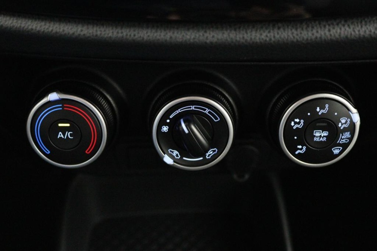 Toyota Aygo X - 1.0 VVT-i MT Play 7