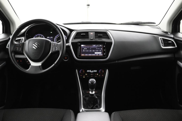 Suzuki S-Cross - 1.4 Boosterjet Exclusive 11