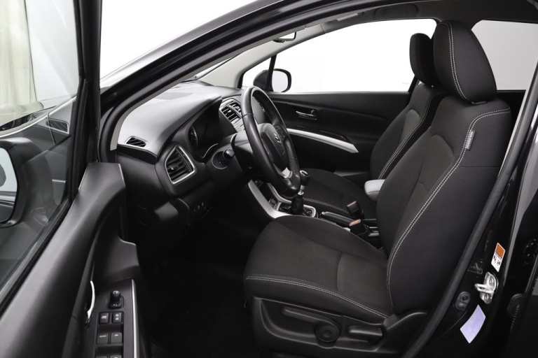 Suzuki S-Cross - 1.4 Boosterjet Exclusive 9
