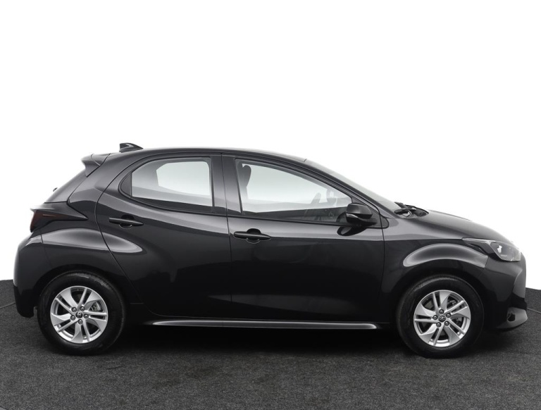 Toyota Yaris - 1.5 Hybrid 115 13