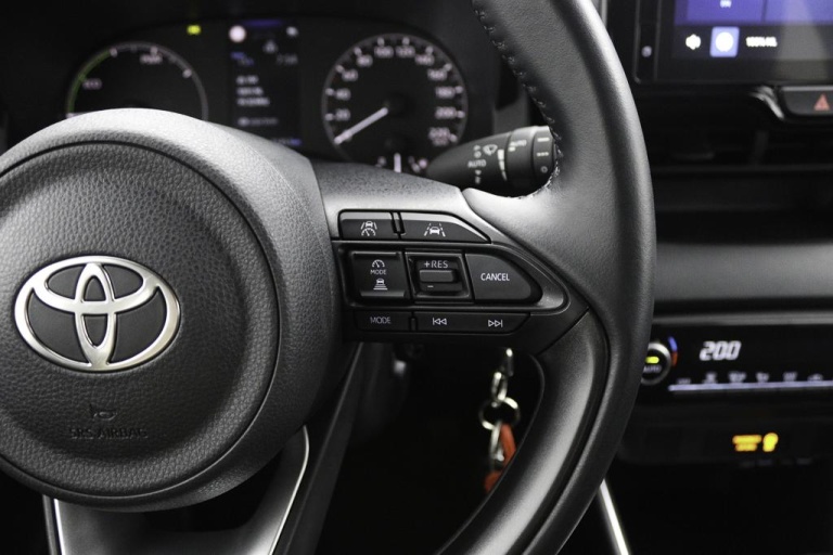 Toyota Yaris - 1.5 Hybrid 115 21