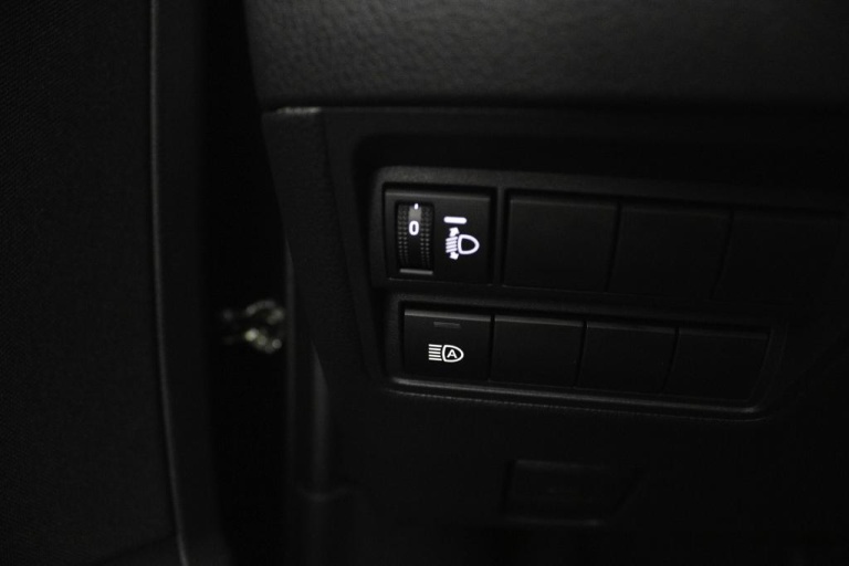 Toyota Yaris - 1.5 Hybrid 115 28